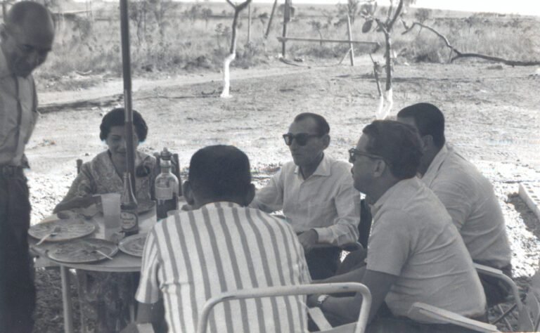 25.05. 1960.Inauguração da primeira Sede Social do Iate.