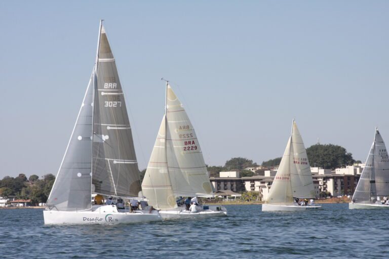 Regata Comodoro 2011