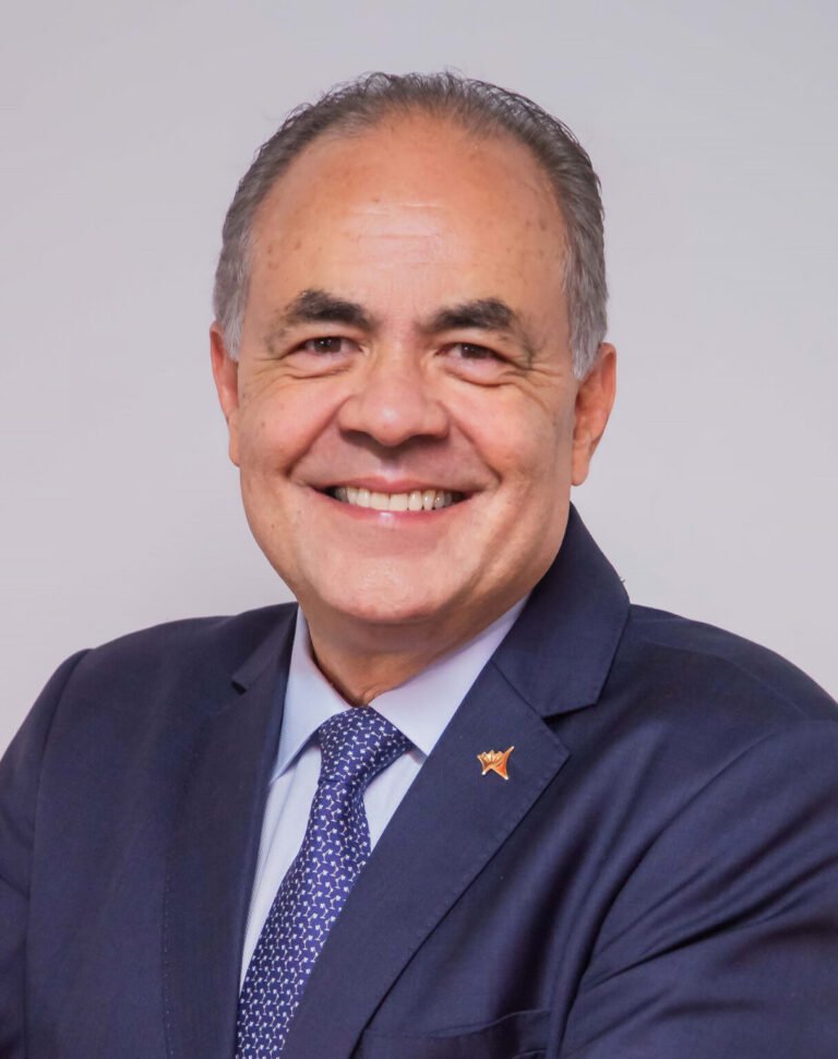 Edison Garcia